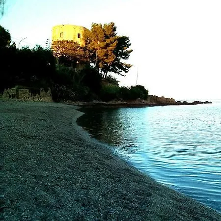 Vacanze Mare E Montagna Apartament *